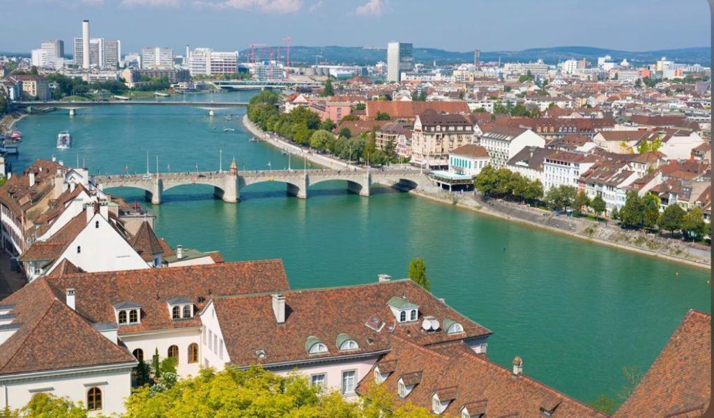 Schweiz Apartment Basel Luaran gambar